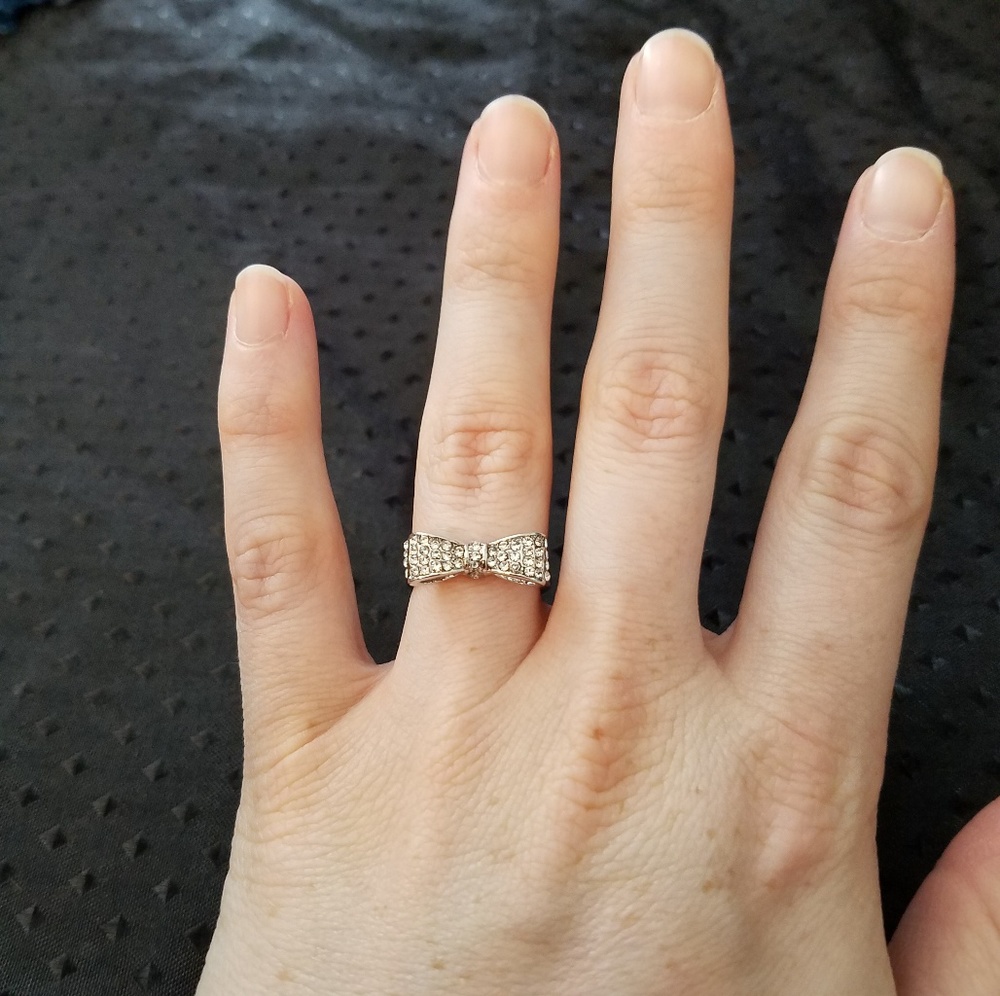 Silver Bow Ring - Picture 3 of 5